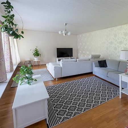 Omakotitalo Keskustan Laehellae Apartman Joensuu Kültér fotó