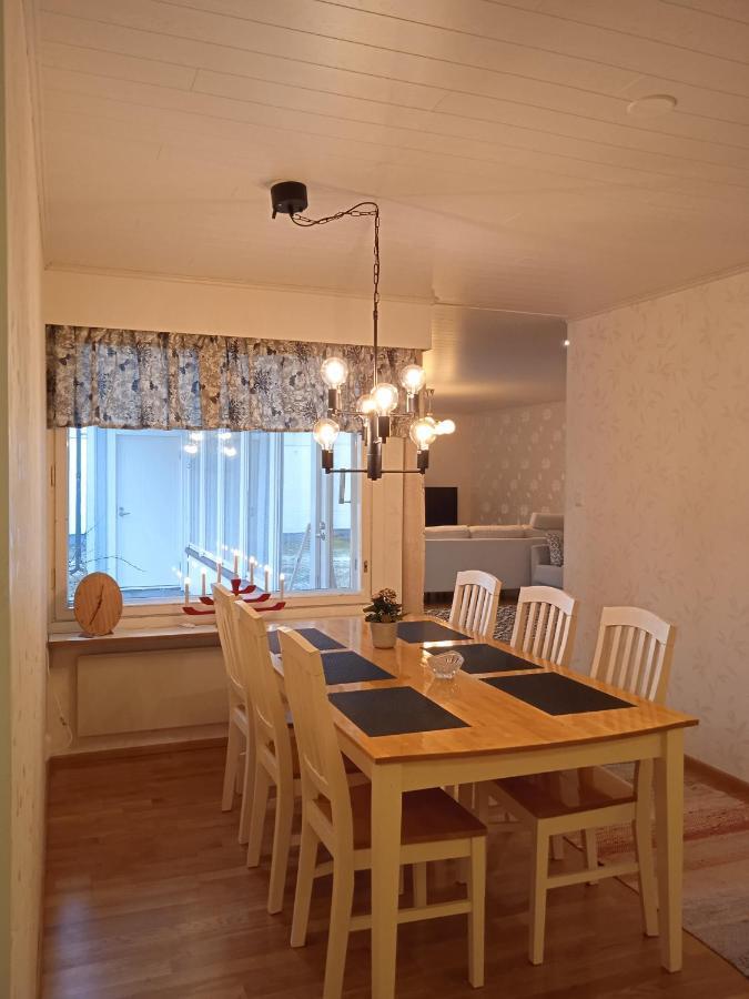 Omakotitalo Keskustan Laehellae Apartman Joensuu Kültér fotó